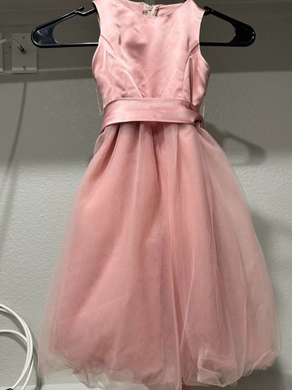 David's Bridal Girls Blush Pink Satin & Tulle Formal Dress - Picture 4 of 9